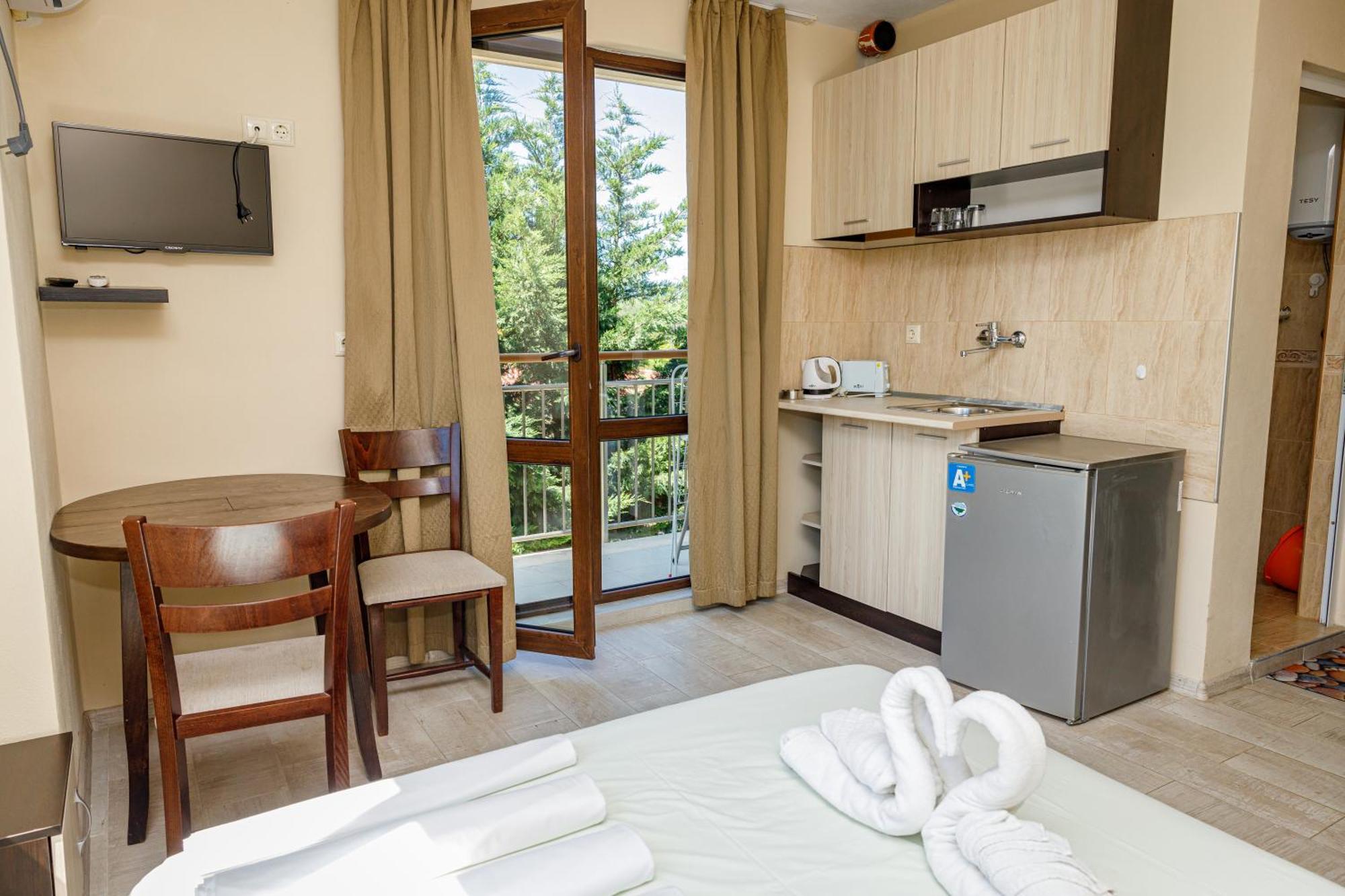 Family Hotel Silitur Ahtopol Eksteriør billede