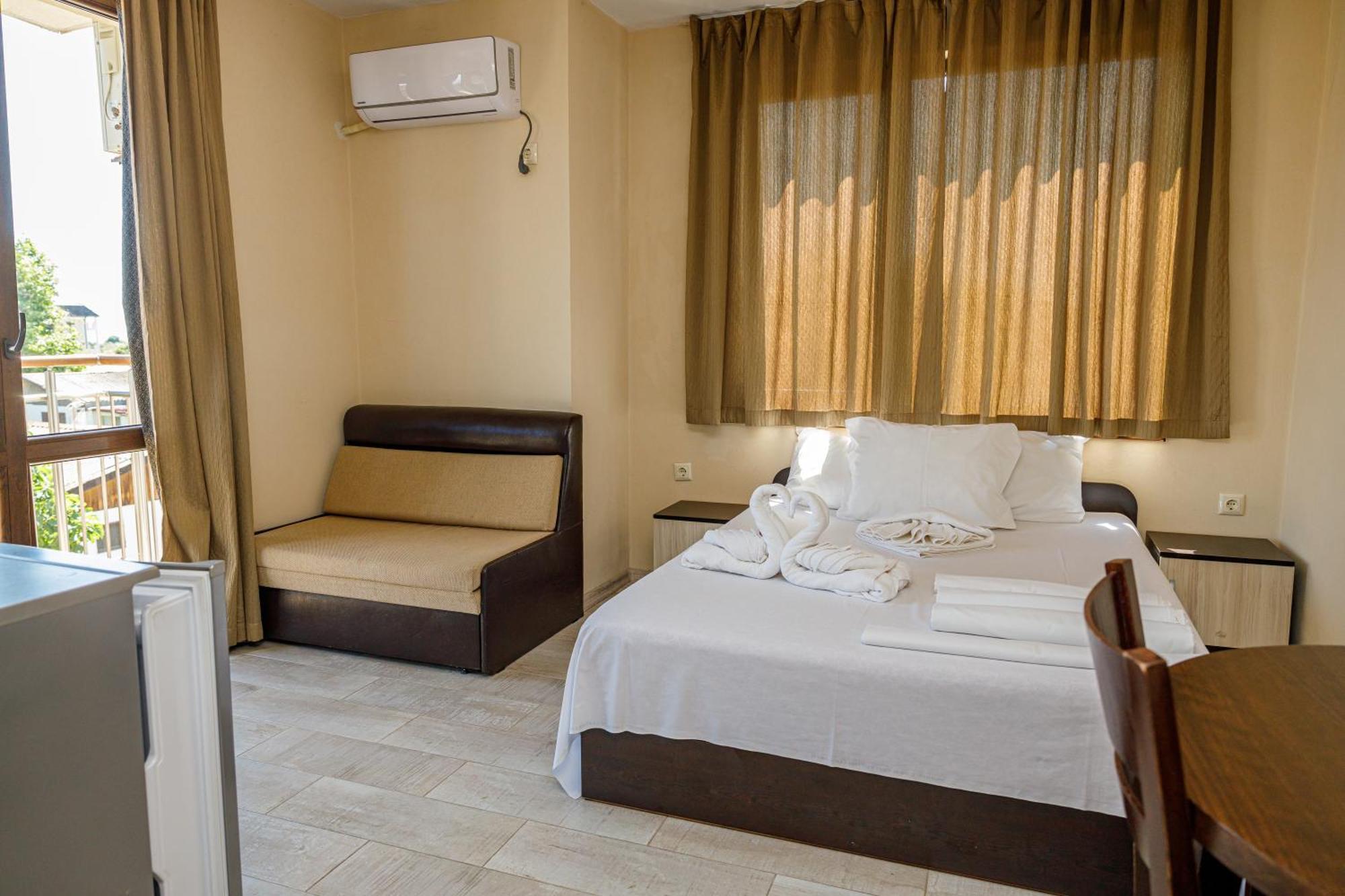 Family Hotel Silitur Ahtopol Eksteriør billede
