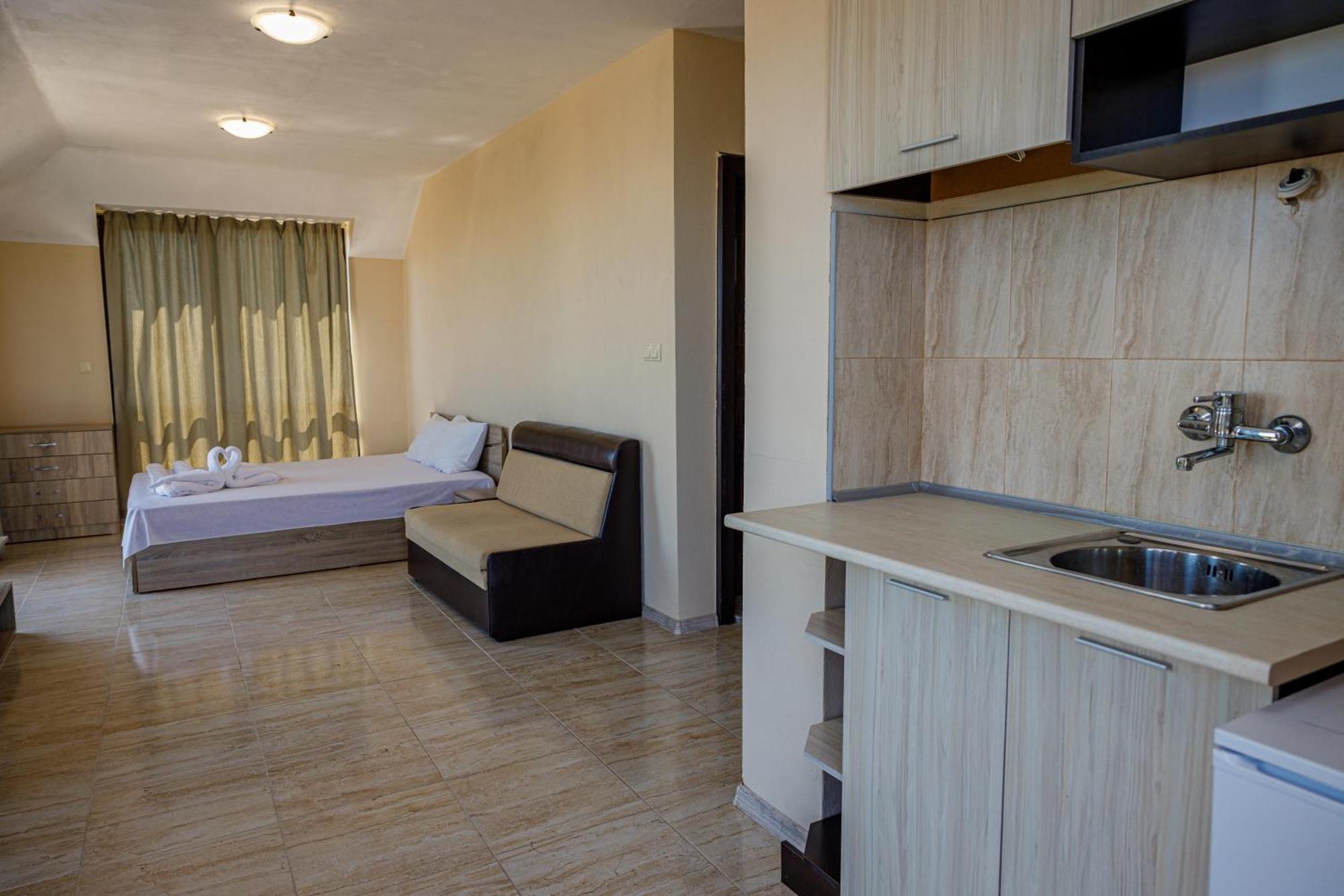 Family Hotel Silitur Ahtopol Eksteriør billede